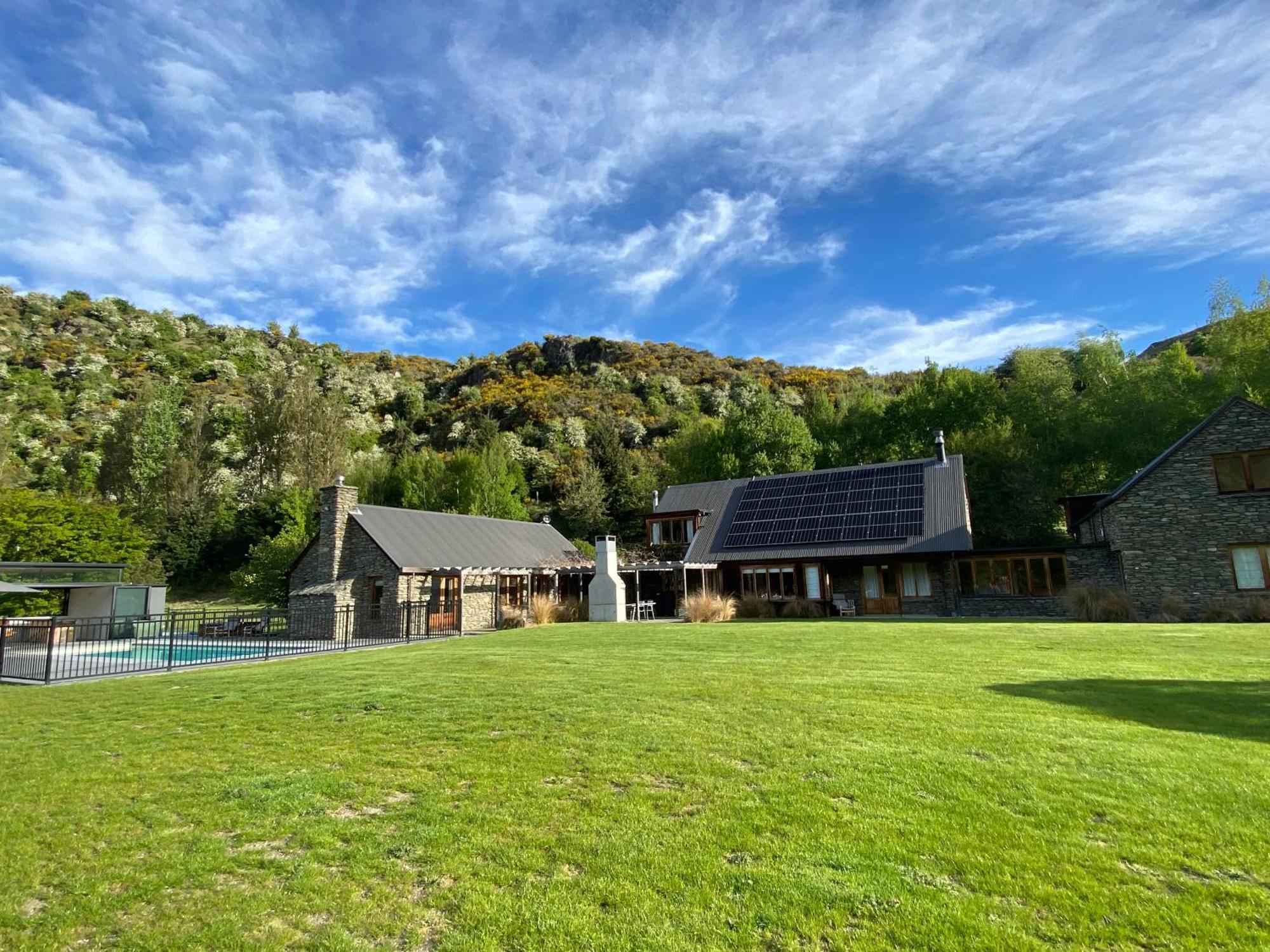 Wharenui Holiday Home By Majordomo Arrowtown Eksteriør bilde